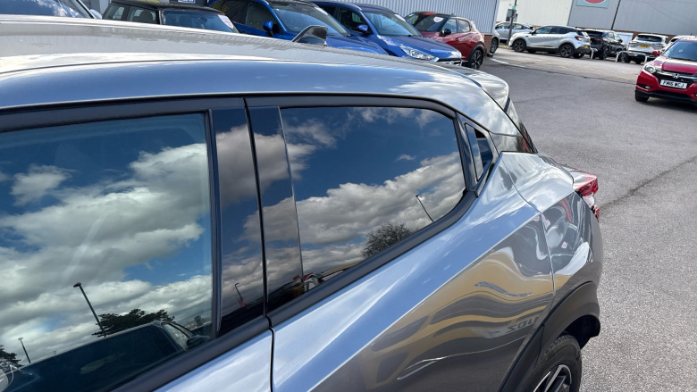 Nissan Juke 1.0 DiG-T 114 N-Connecta 5dr Petrol Hatchback